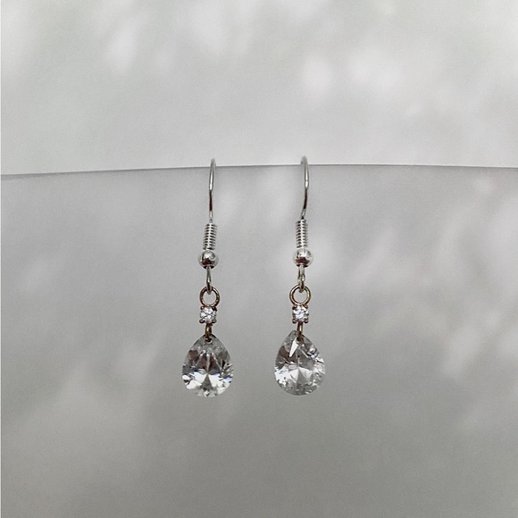 Handmade Cubic Drop Earrings - Picture 2 of 2